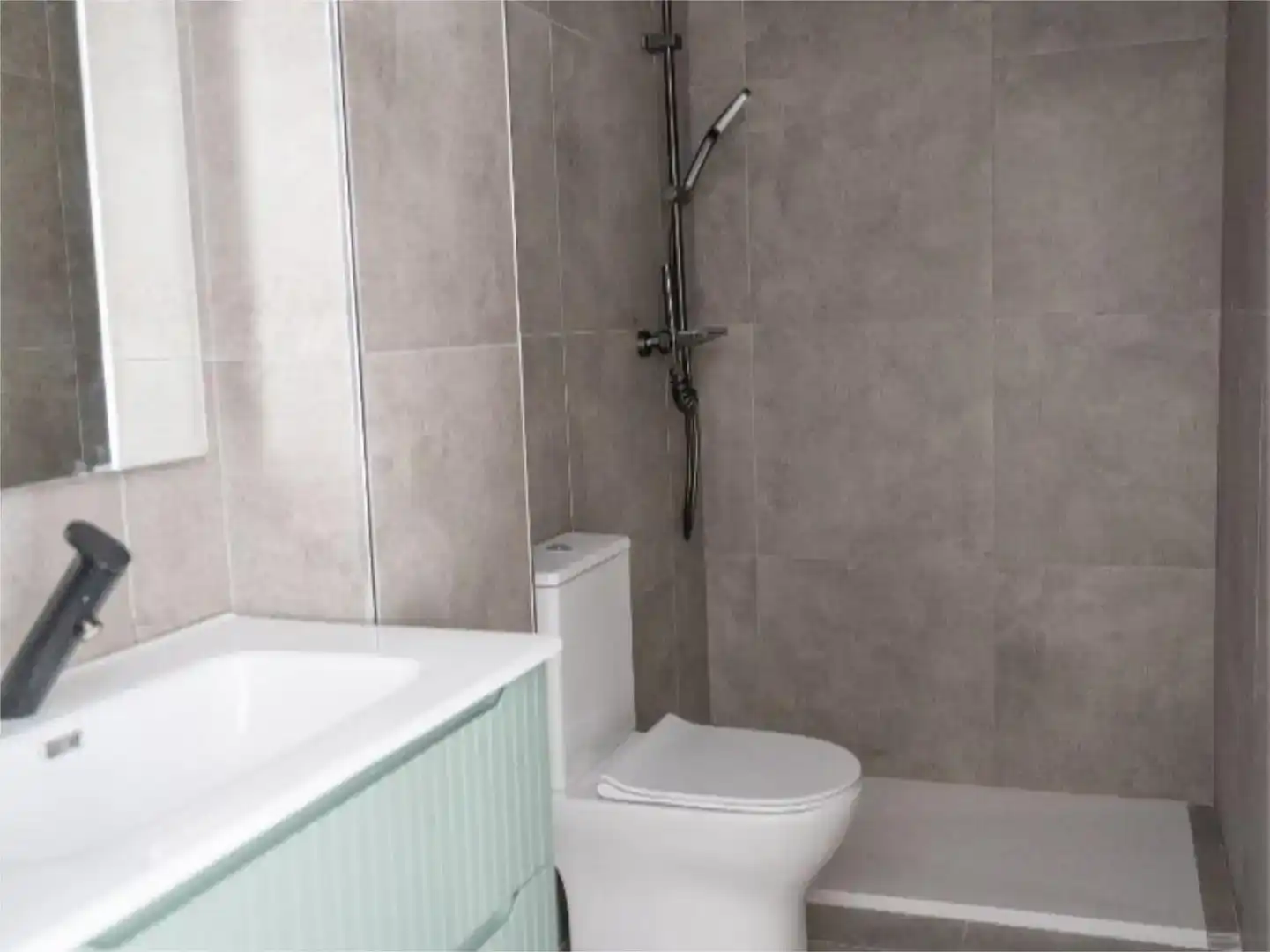 Baño de Piso en venta en Carcaixent con Balcón