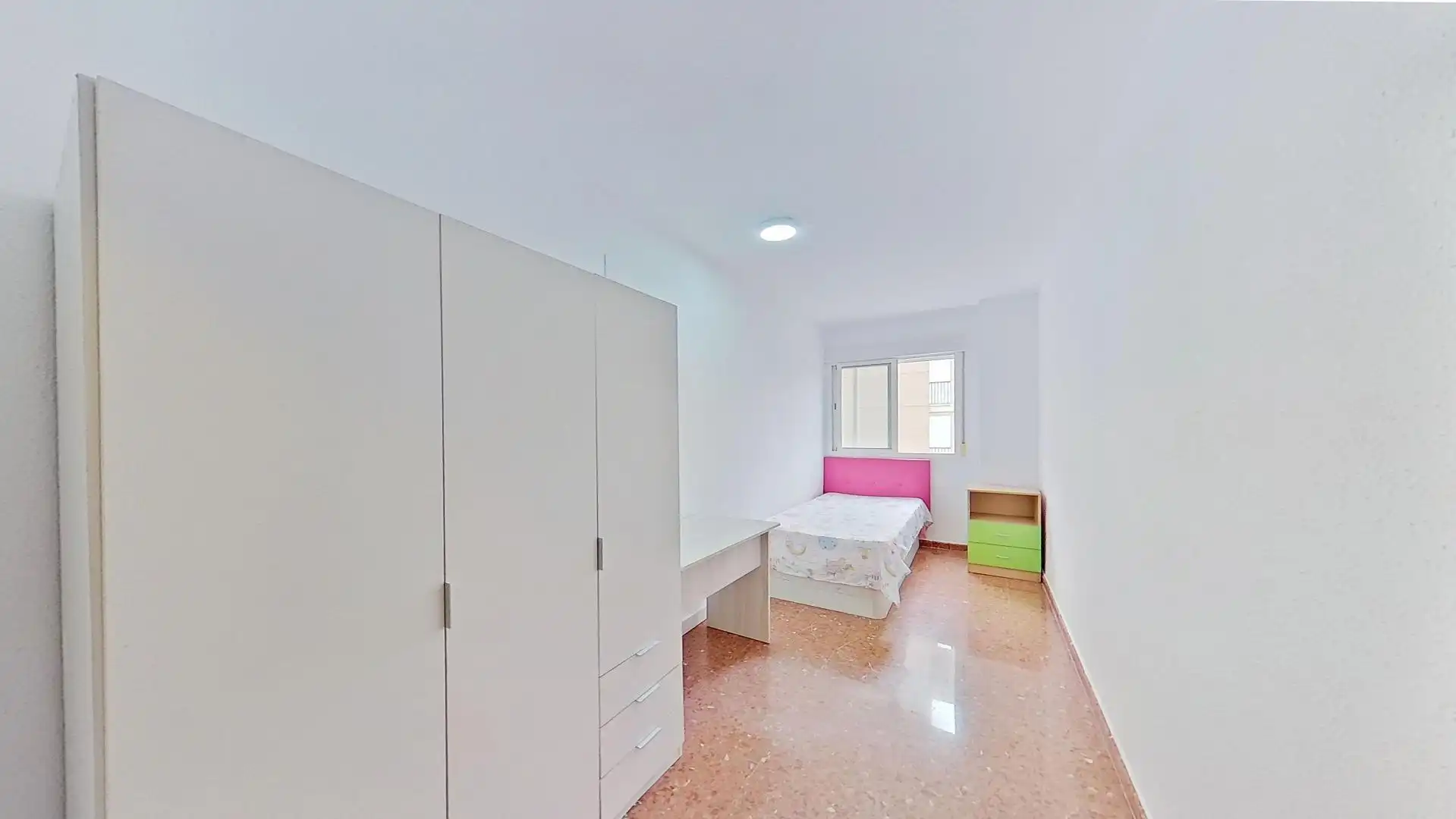 Habitación de Piso en venta en Motril con Balcón