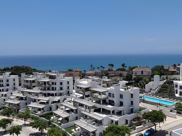 Apartamento con piscina en venta en Estepona Pueblo