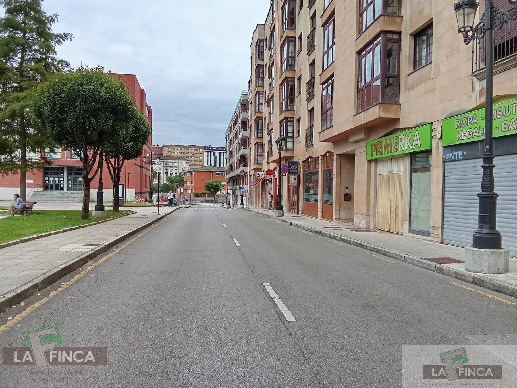 Exterior view of Garage to rent in Oviedo 
