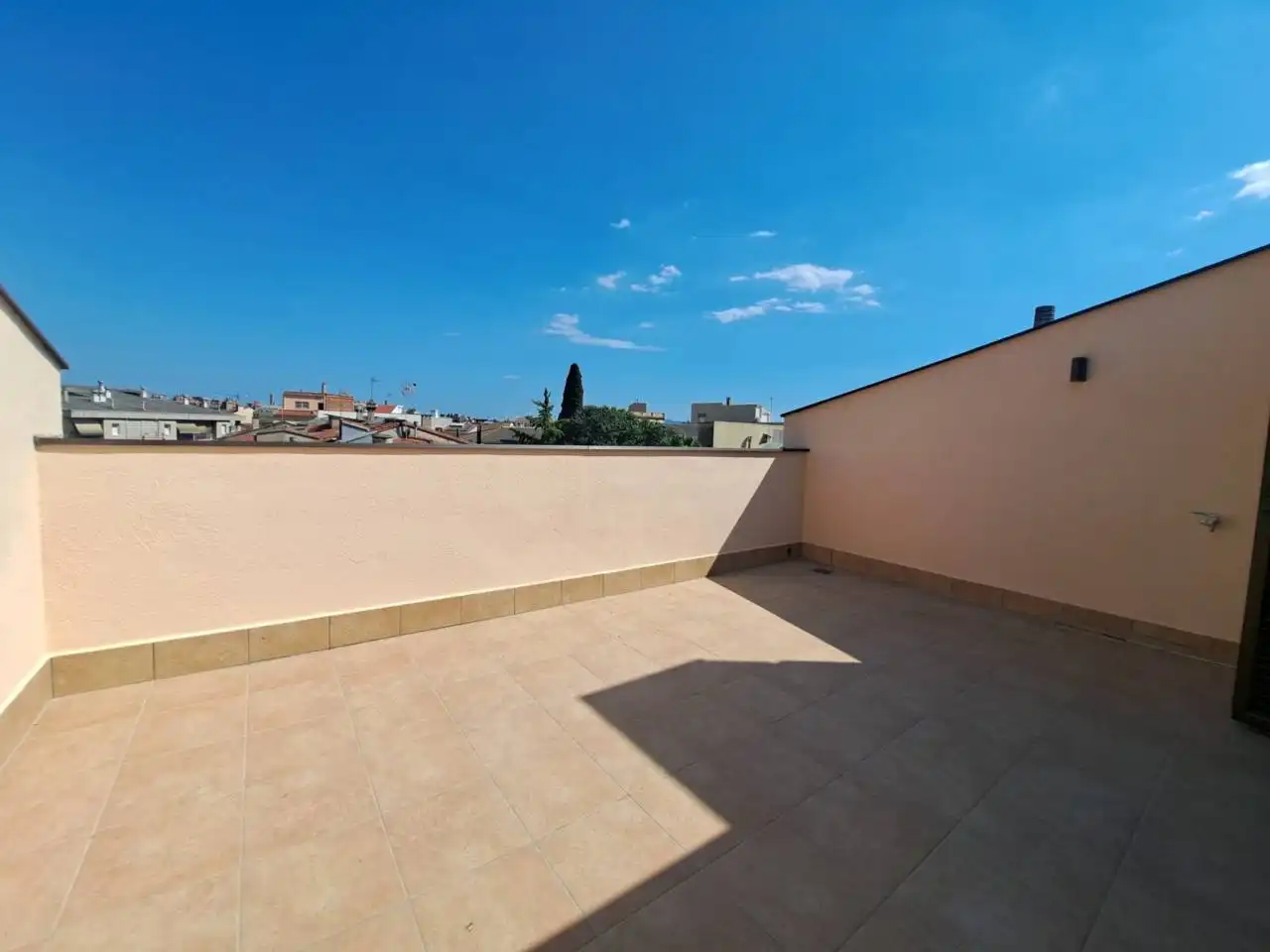 Terrassa de Pis de lloguer en Sabadell amb Aire condicionat, Calefacció i Terrassa