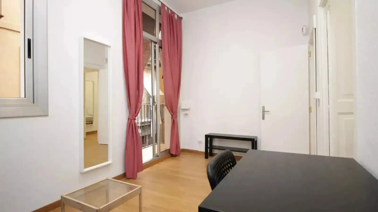 Schlafzimmer von Wohnung zur untervermieten in Ciutat Vella