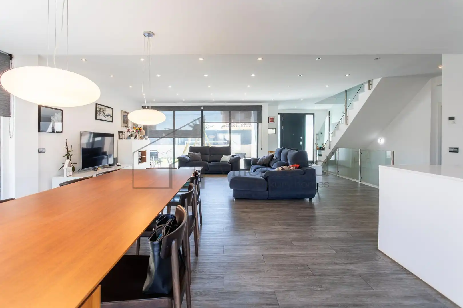 Sala de estar de Casa o chalet en venta en L'Eliana con Aire acondicionado, Calefacción y Jardín privado