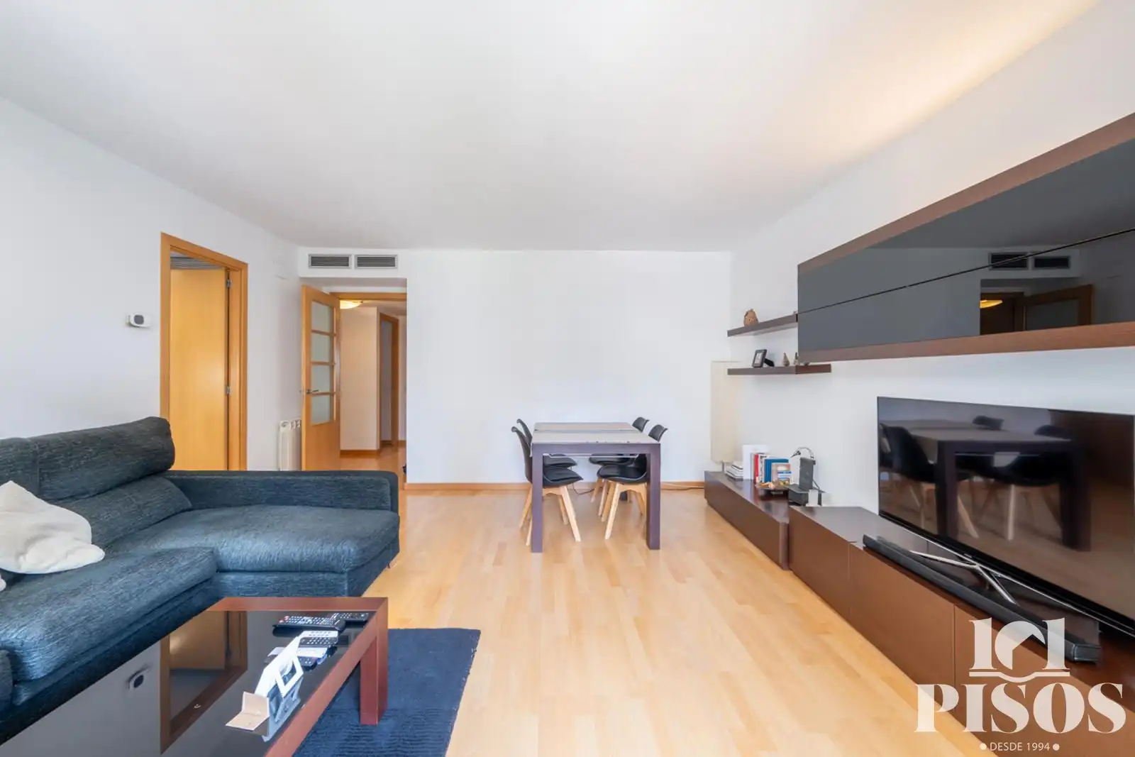 Sala d'estar de Pis en venda en Sant Cugat del Vallès amb Calefacció, Terrassa i Piscina