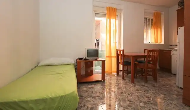 Estudio de alquiler en Centro - Sagrario
