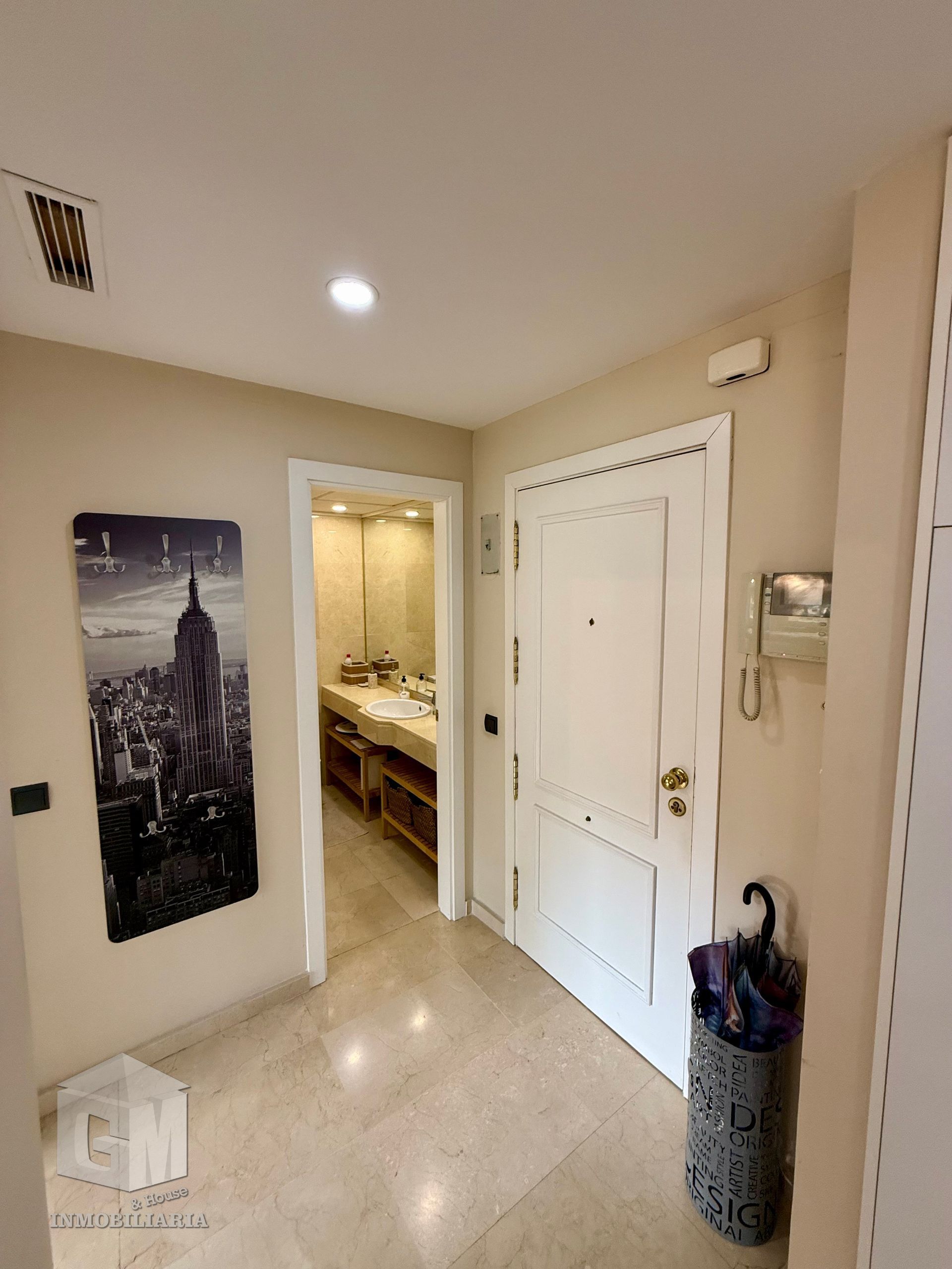 Bathroom of Apartment for sale in Villaviciosa de Odón  with Air Conditioner, Heating and Terrace