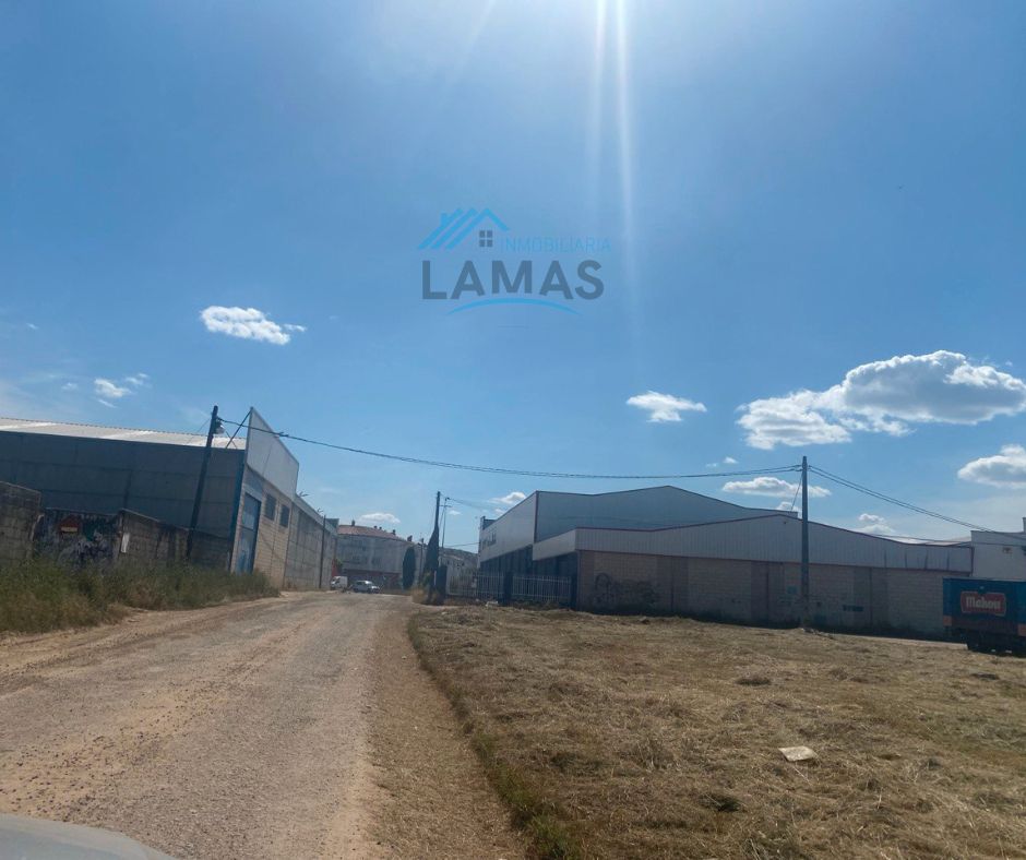 Terreny industrial en venda en Navalmoral de la Mata