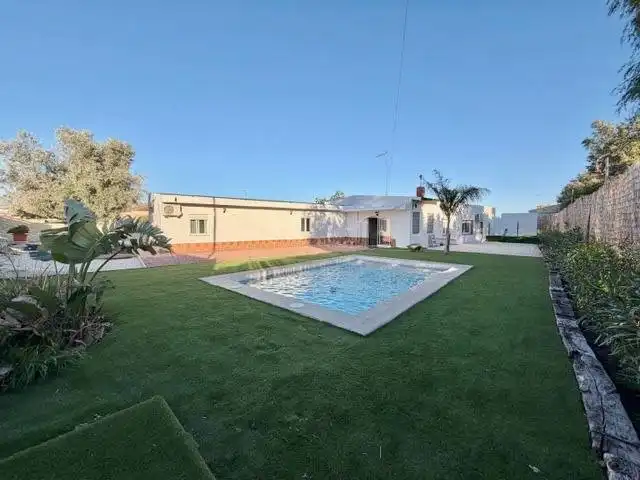 Garden of Houses for sale in San Vicente del Raspeig / Sant Vicent del Raspeig  with Swimming Pool