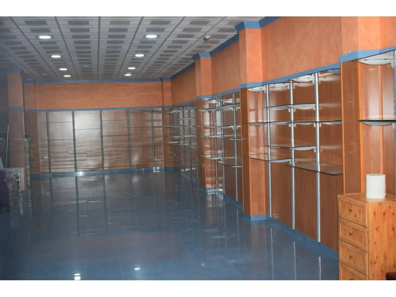 Local comercial en venda a Baena