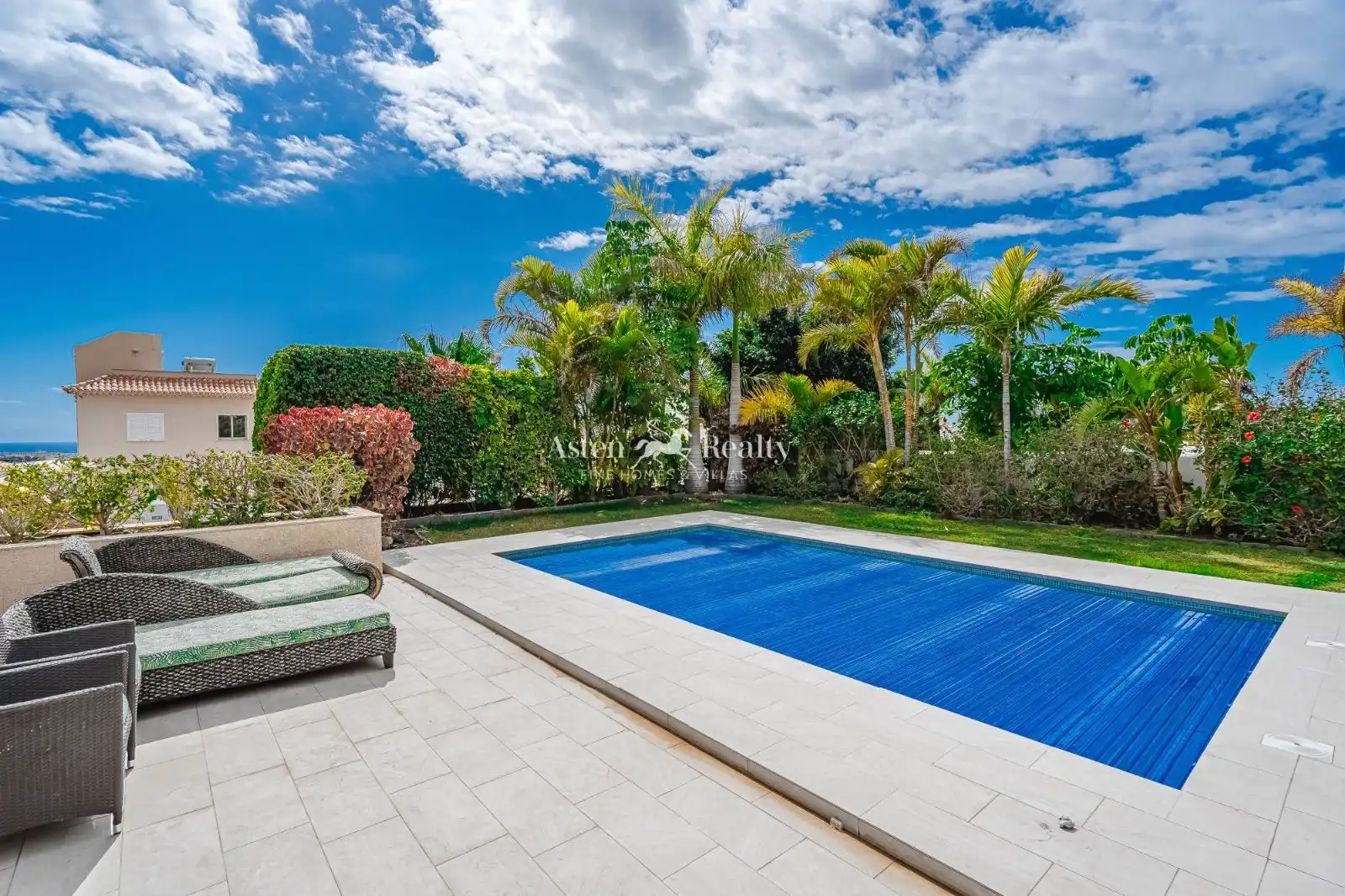 Maison avec piscine à vendre à El Almendro 15