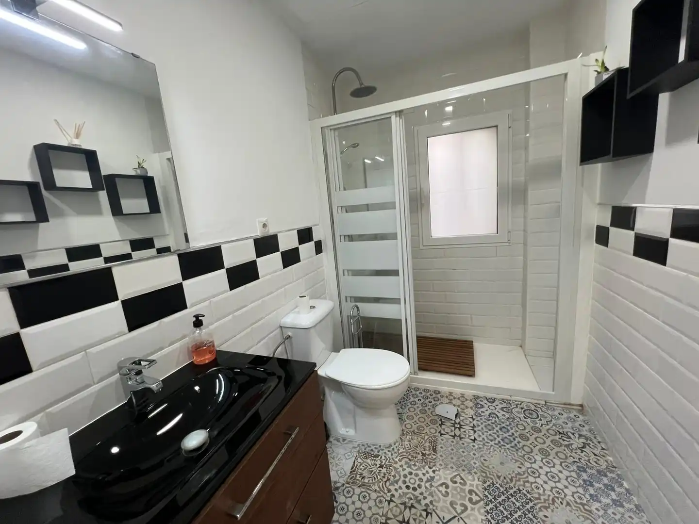 Baño de Piso en venta en Aranjuez con Aire acondicionado y Amueblado