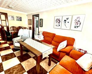 Sala d'estar de Pis en venda en  Huelva Capital amb Aire condicionat, Terrassa i Moblat