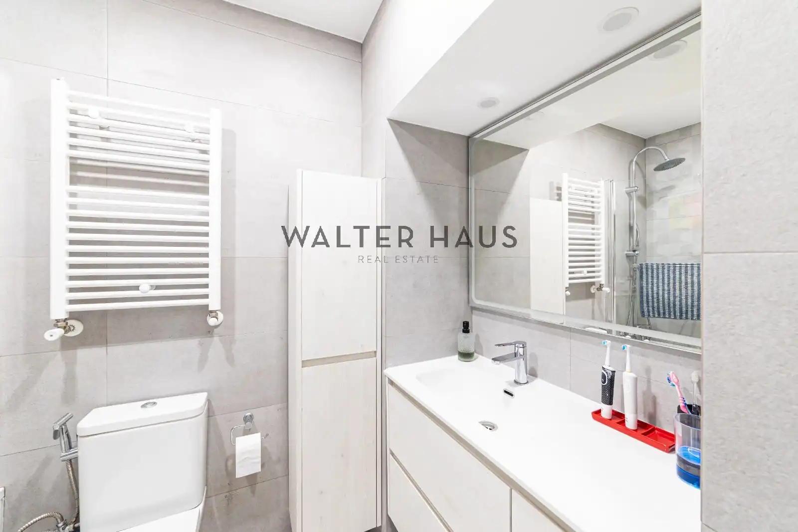 Baño de Piso en venta en Madrid con Aire acondicionado, Calefacción y Horno