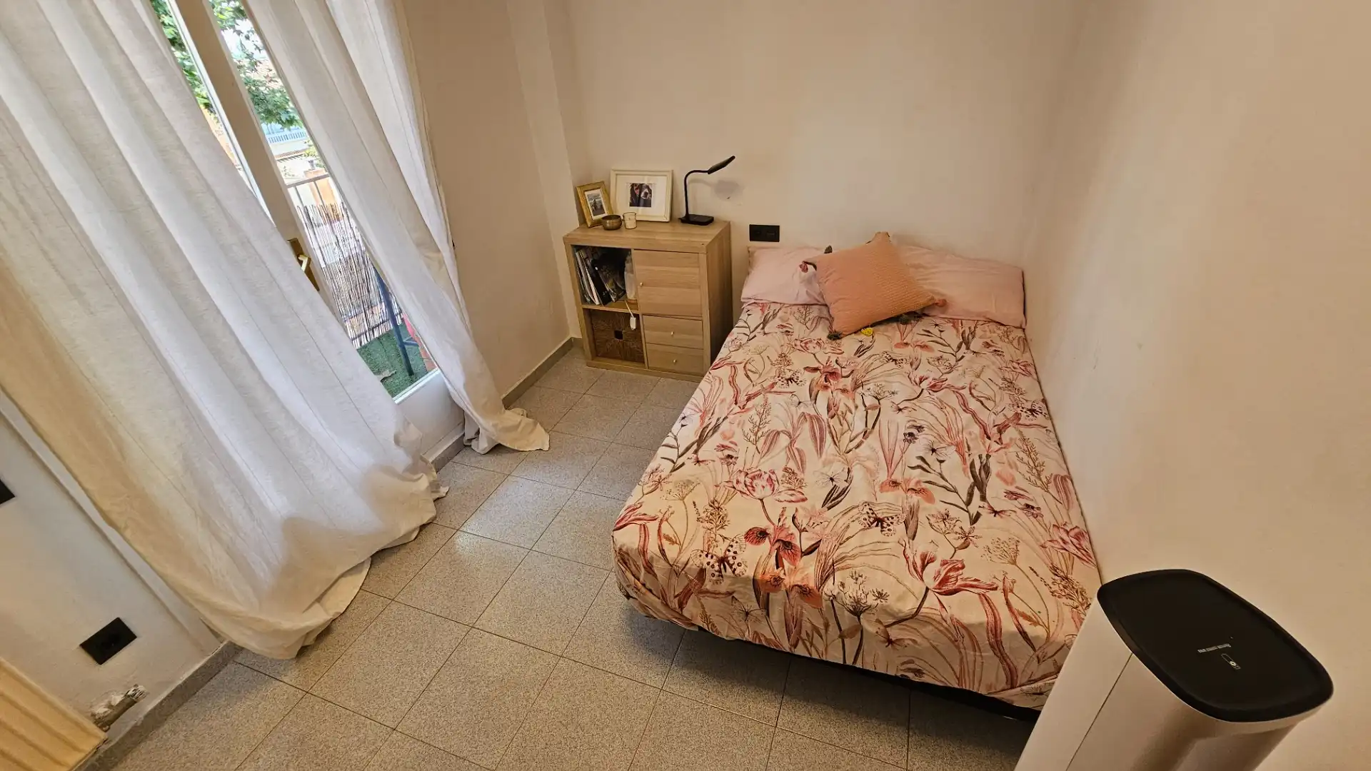 Dormitori de Casa adosada en venda en Sabadell amb Calefacció, Terrassa i Forn