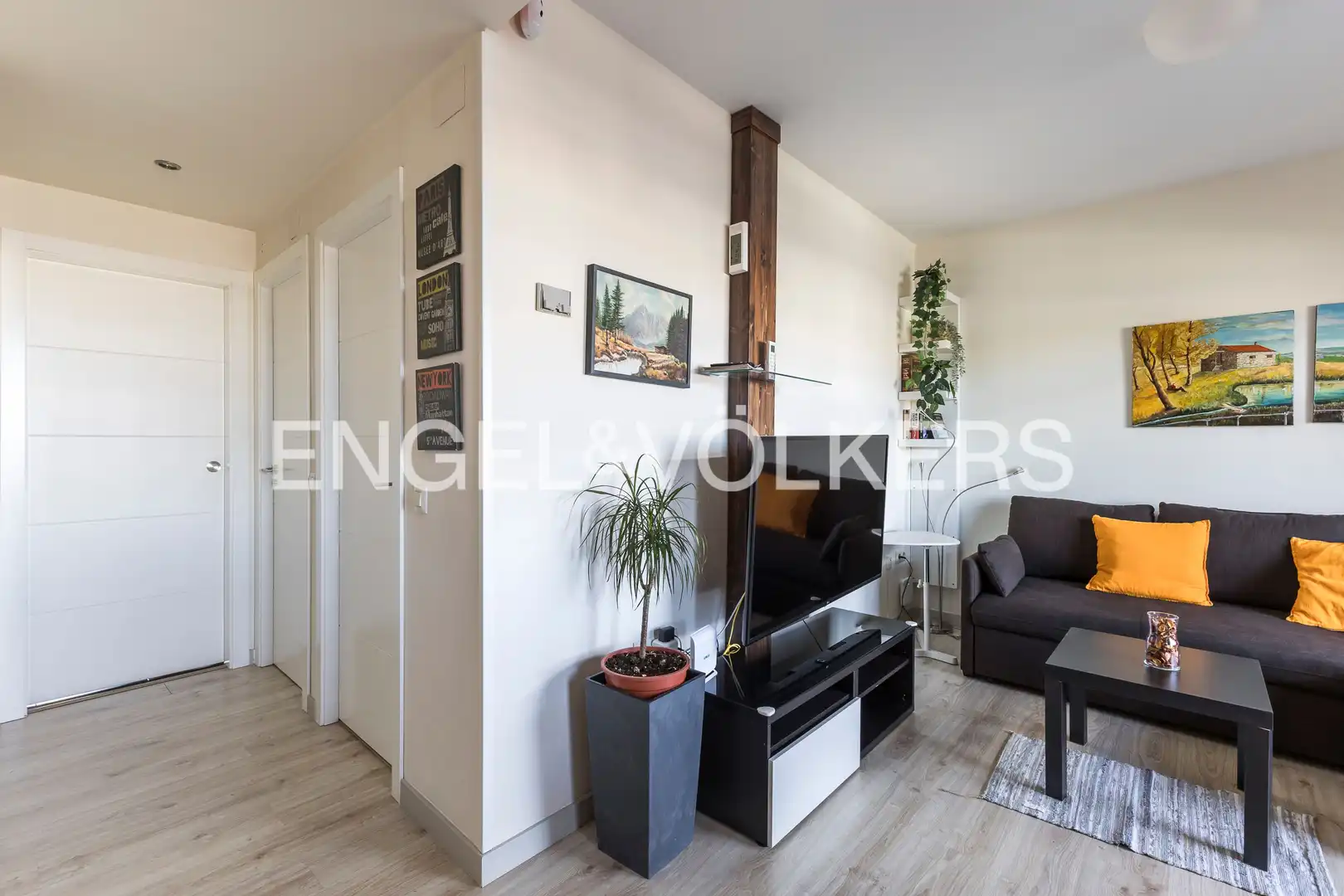 Sala d'estar de Àtic de lloguer en Madrid amb Aire condicionat, Calefacció i Parquet