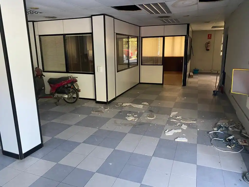 Gewerbefläche zur Miete in Carrer del Doctor Vila, imagen 2