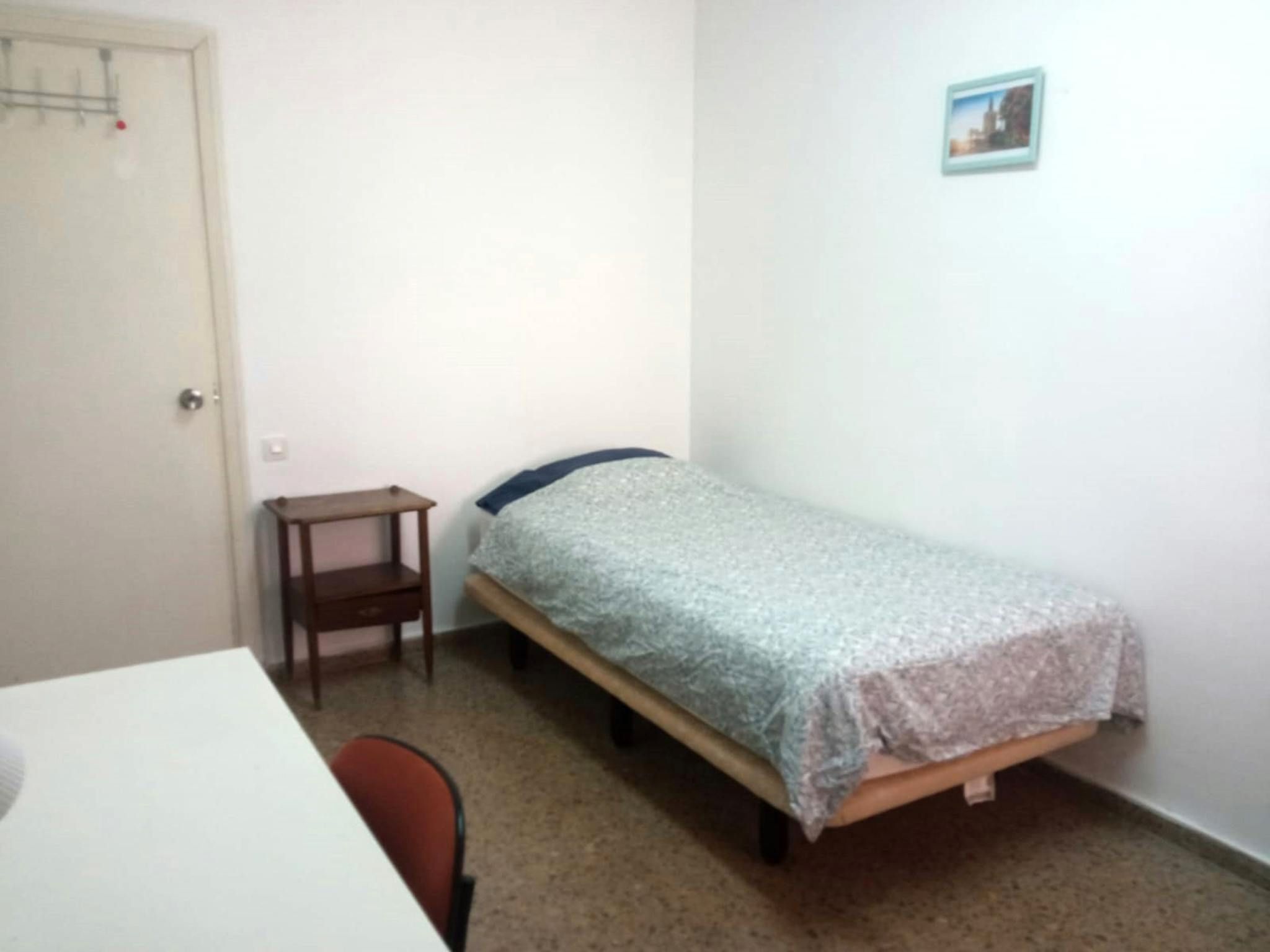 Bedroom of Flat to share in  Sevilla Capital  with Air Conditioner, Furnished and Washing machine