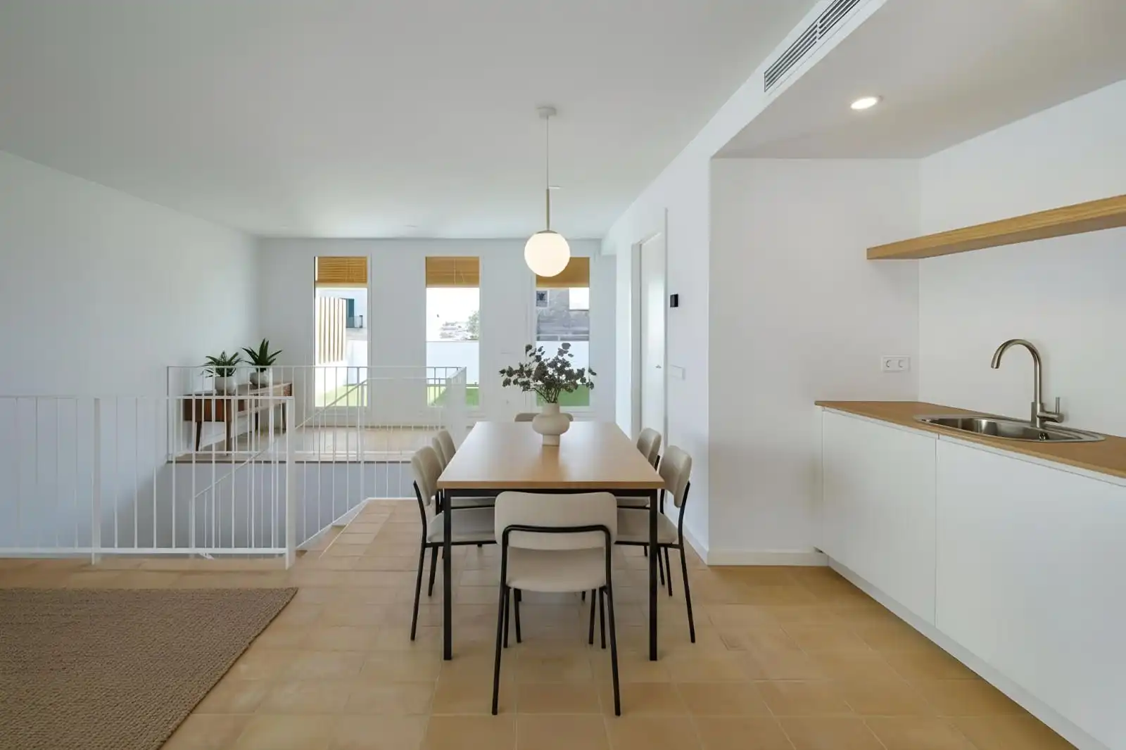 Comedor de Casa o chalet en venta en L'Escala con Aire acondicionado, Calefacción y Jardín privado