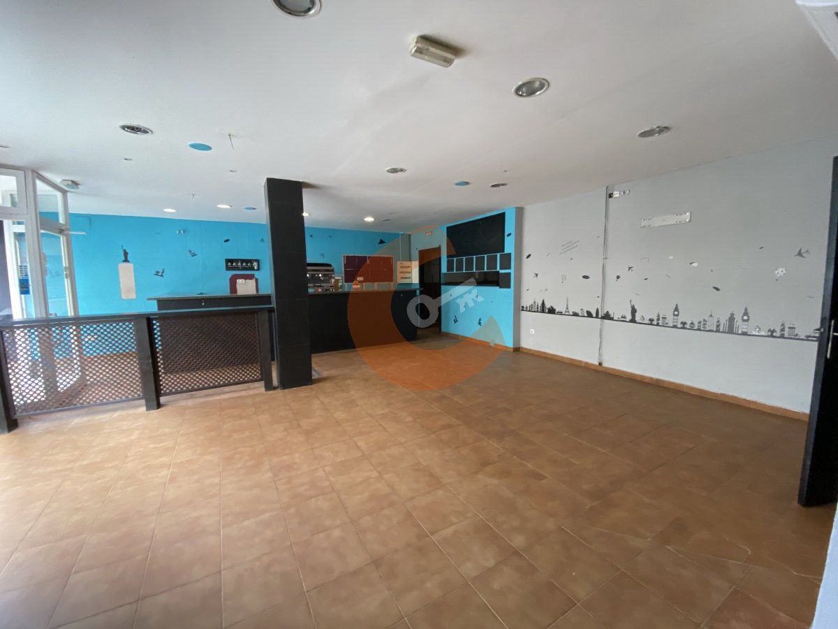 Local en venta en El Vendrell con Aire acondicionado