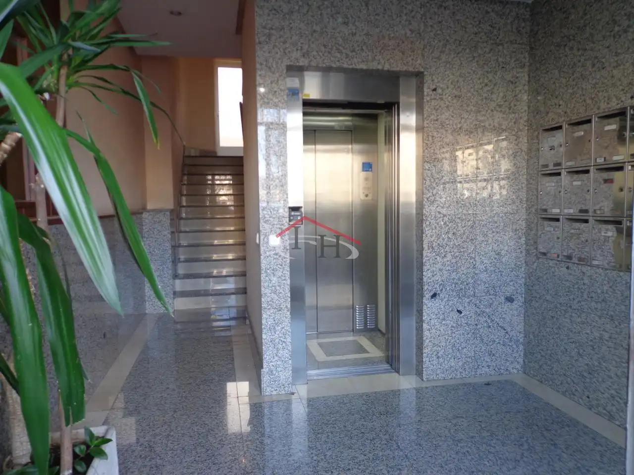 Oficina amb ascensor en venda a EL TORREJÓN, imagen 6