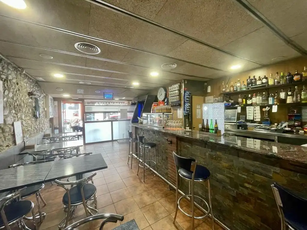 Business premises for transfer in Joan Prim, imagen 6