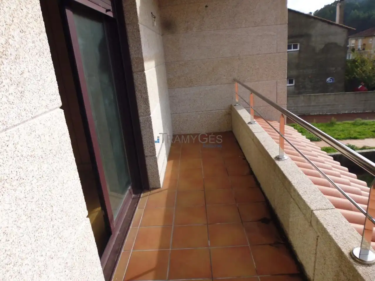 Terrasse von Einfamilien-Reihenhaus zum Verkauf in Baiona mit Heizung, Privatgarten und Parkett