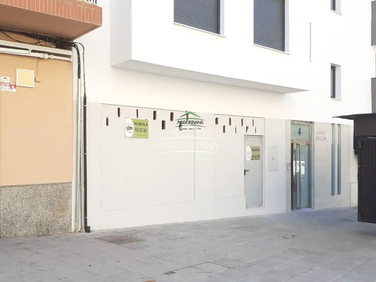 Vista exterior de Local de alquiler en Motril