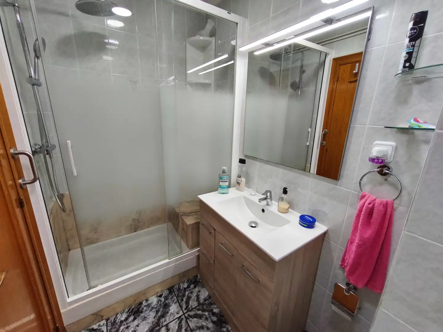 Baño de Apartamento en venta en Sant Adrià de Besòs con Aire acondicionado, Calefacción y Terraza