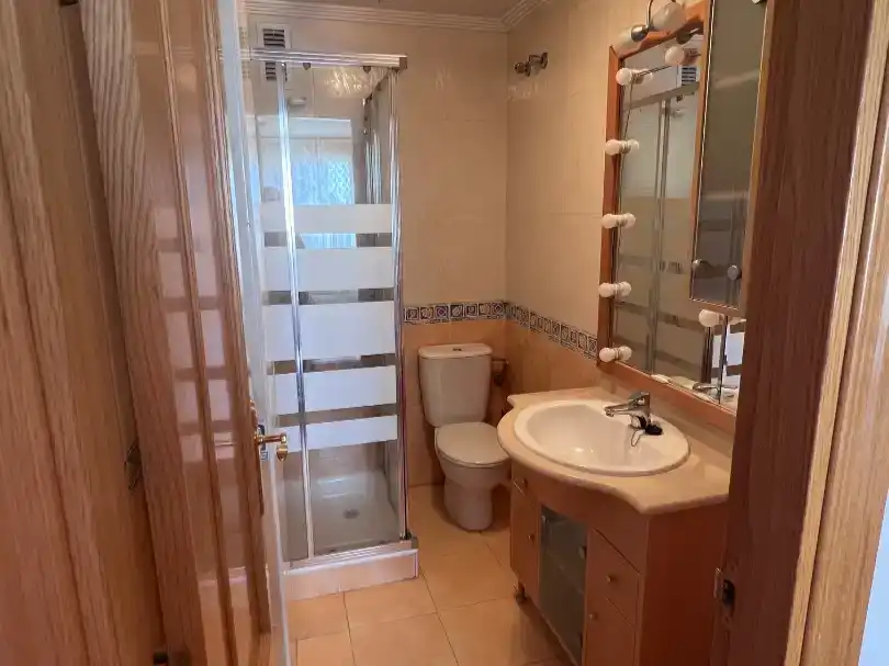 Badezimmer von Wohnung zur Miete in Burgos Capital