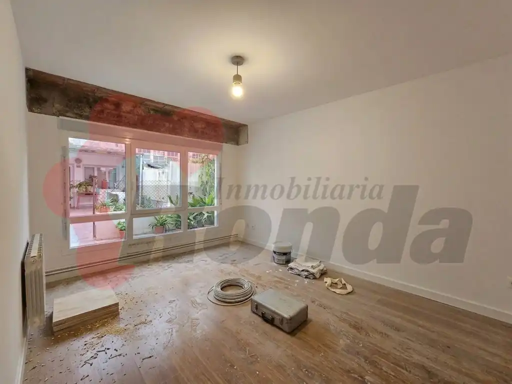 Bedroom of Flat for sale in Lugo Capital