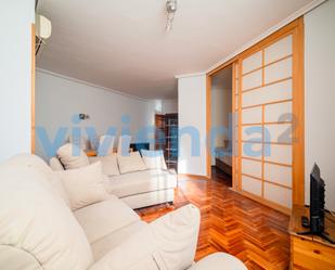 Living room of Flat for sale in  Madrid Capital  with Air Conditioner, Heating and Storage room