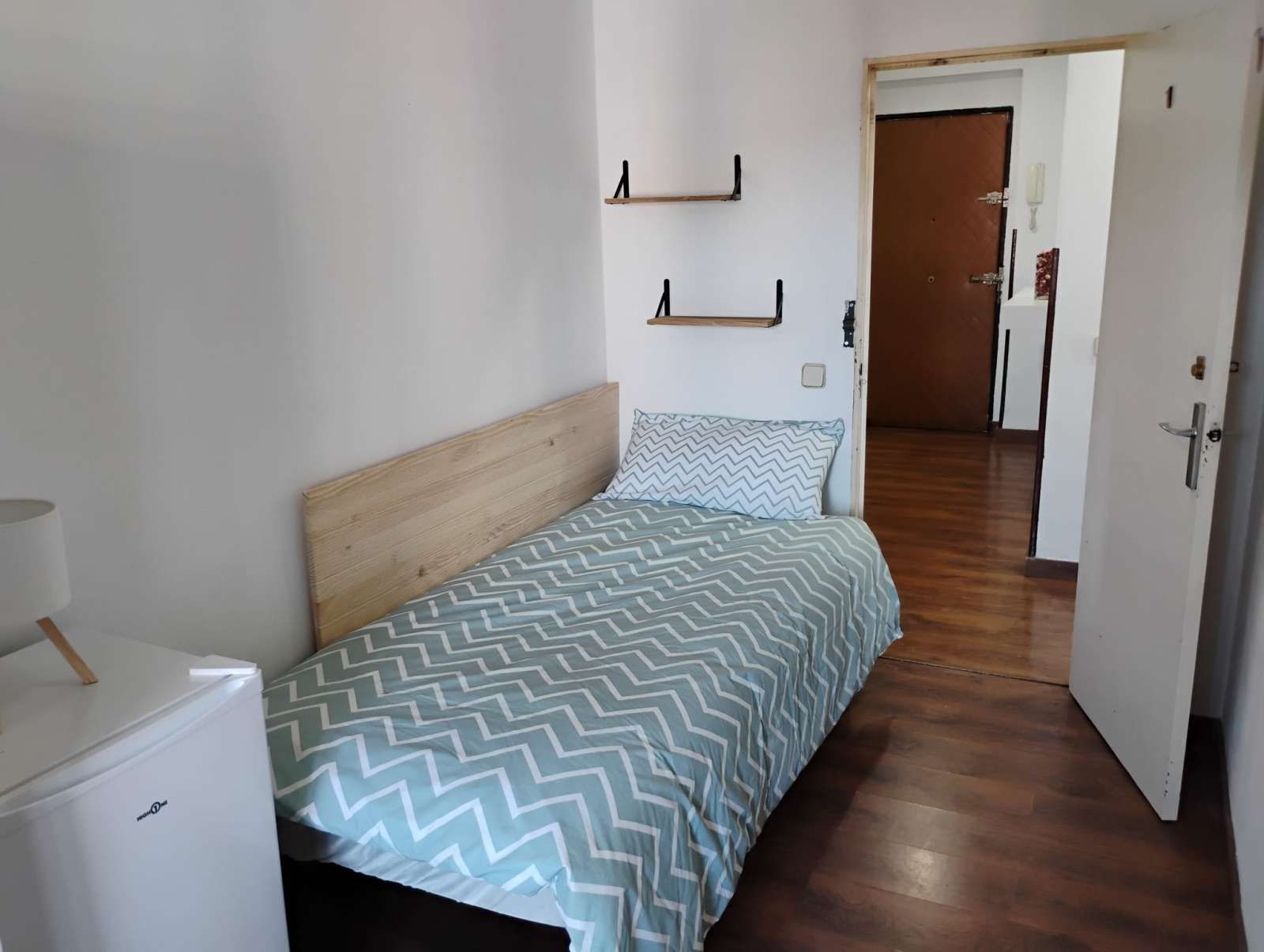 Bedroom of Flat to share in Alcalá de Henares  with Air Conditioner, Heating and Terrace