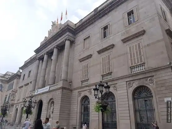 Vista exterior de Local de alquiler en Barcelona con Aire acondicionado, Calefacción y Amueblado
