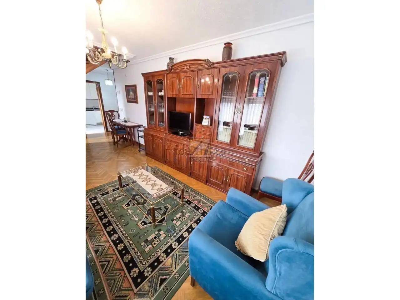 Sala de estar de Dúplex en venta en Oviedo  con Calefacción, Parquet y Terraza