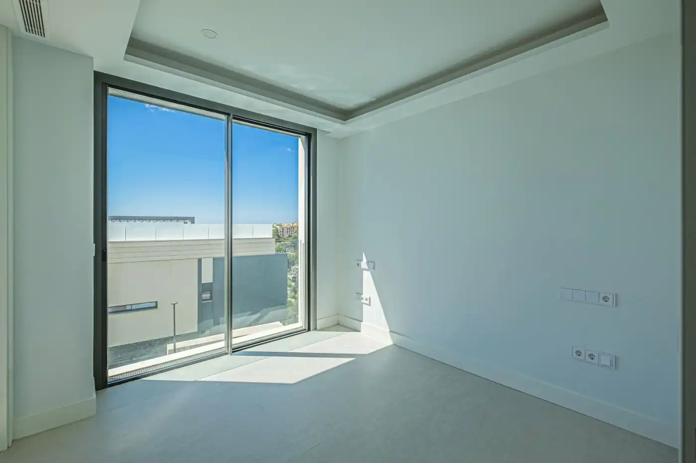 Dormitori de Casa o xalet en venda en Benahavís amb Aire condicionat, Jardí privat i Terrassa
