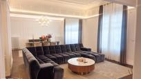 Sala d'estar de Pis en venda en Bilbao  amb Terrassa