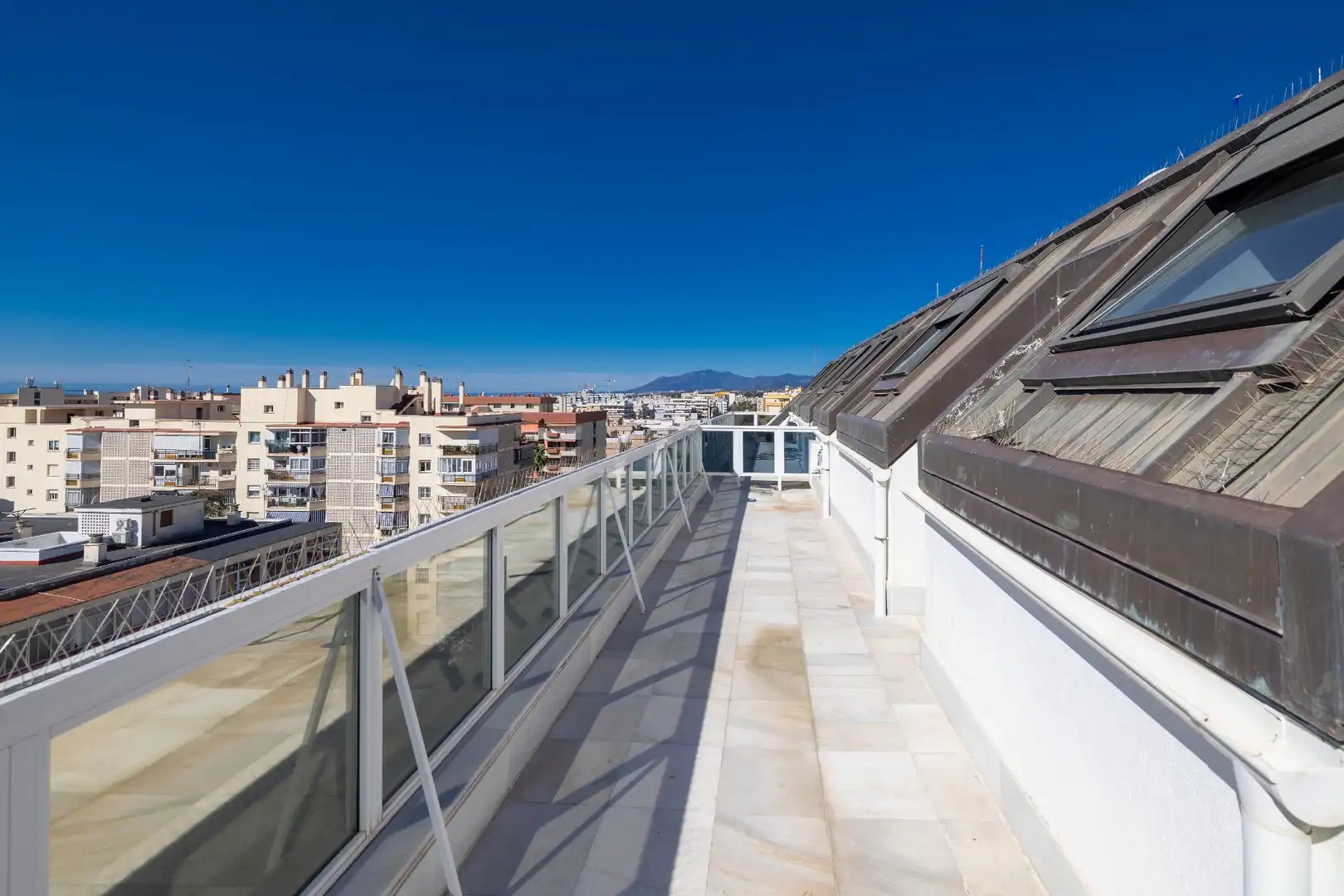 Terraza de Ático en venta en Marbella con Aire acondicionado, Calefacción y Terraza