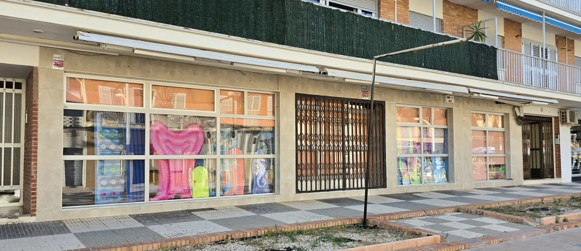 Local de alquiler en Oliva con Aire acondicionado y Amueblado