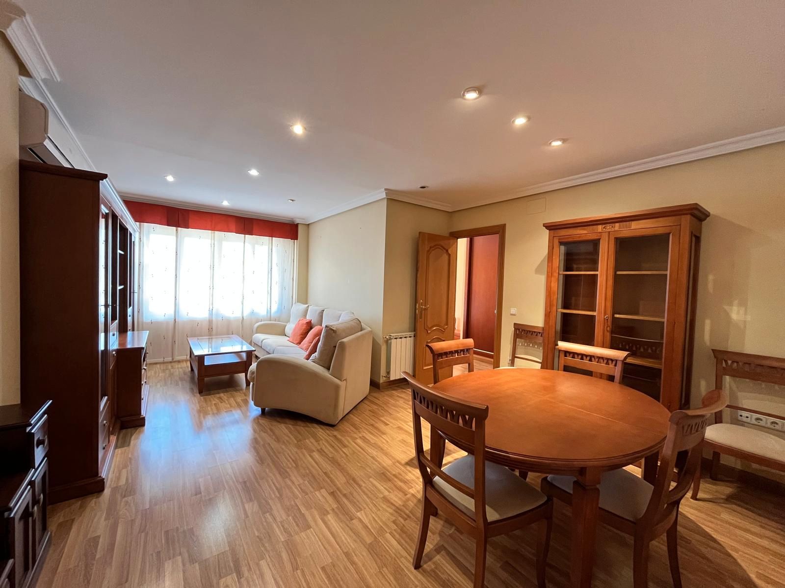 Sala de estar de Piso en venta en Ciudad Real Capital con Aire acondicionado, Calefacción y Terraza