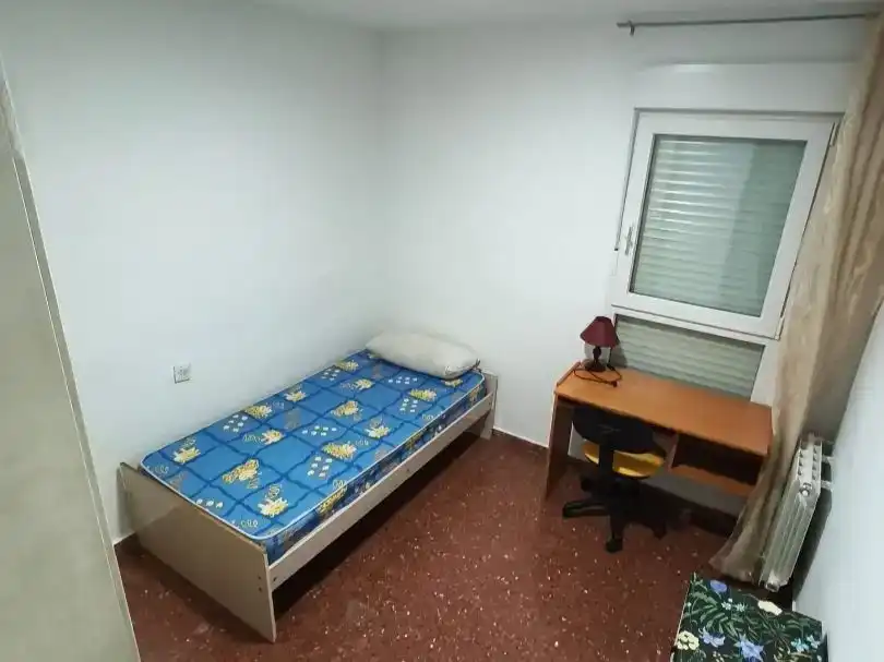 Bedroom of Flat for rent in  Granada Capital  with Air Conditioner and Balcony