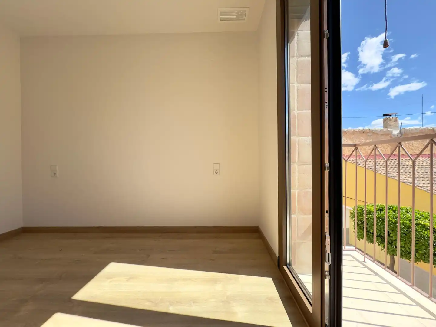 Flat with terrace for sale in Calle Calle Tomás Bordera, imagen 9