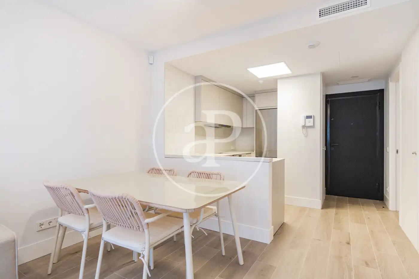 Flat for rent in C. de Alejandro Dumas, Imperial