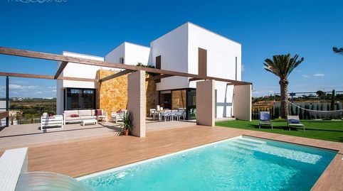 Exclusivo chalet a 400 metros de la playa en Campoamor