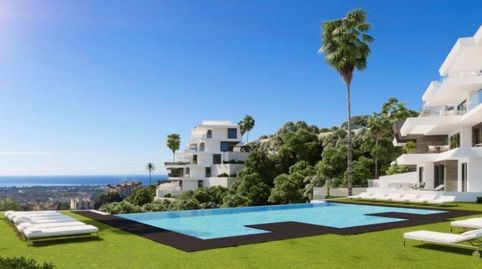 Apartamentos lujosos y tranquilos en Benahavis: máxima privacidad y tranquilidad con impresionantes vistas.