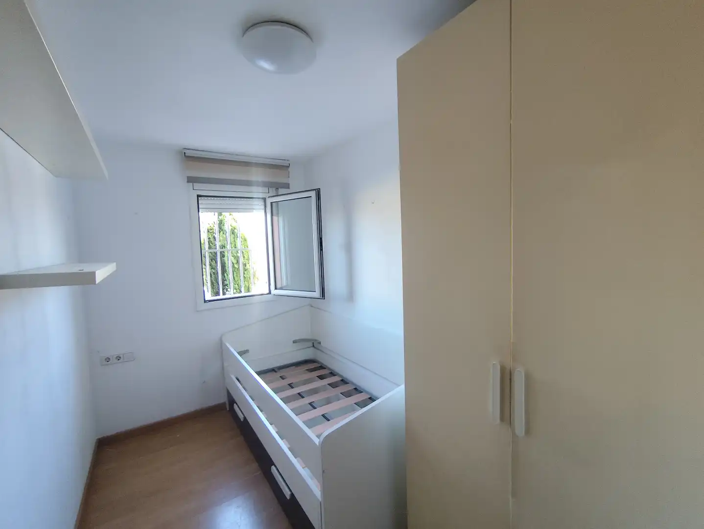 Schlafzimmer von Wohnung zum Verkauf in Òdena mit Heizung, Parkett und Möbliert