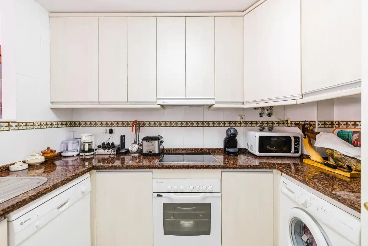 Kitchen of Flat for sale in Manilva  with Air Conditioner, Heating and Terrace