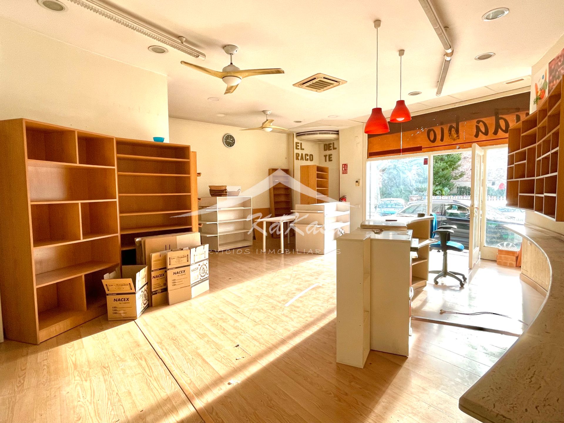 Geschaftsraum zum Verkauf in Reus mit Klimaanlage, Heizung und Möbliert