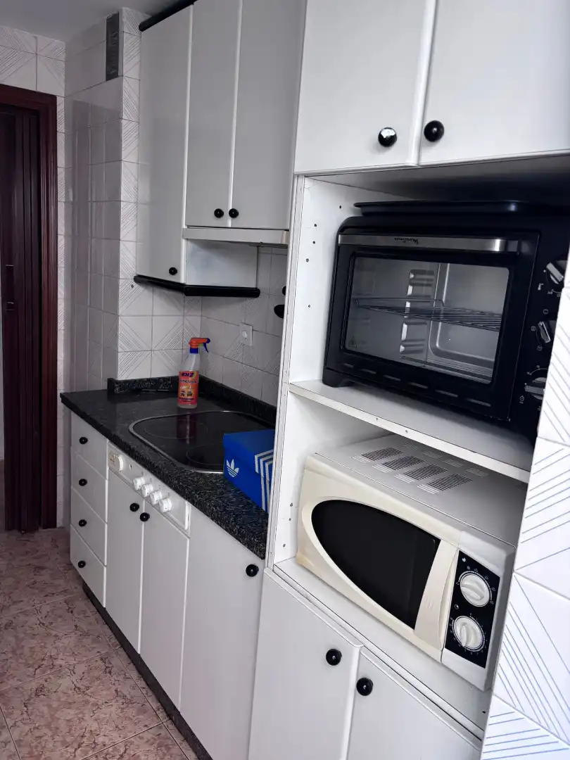 Piso con ascensor en alquiler en Calle Jesús Rincón Jiménez, imagen 3