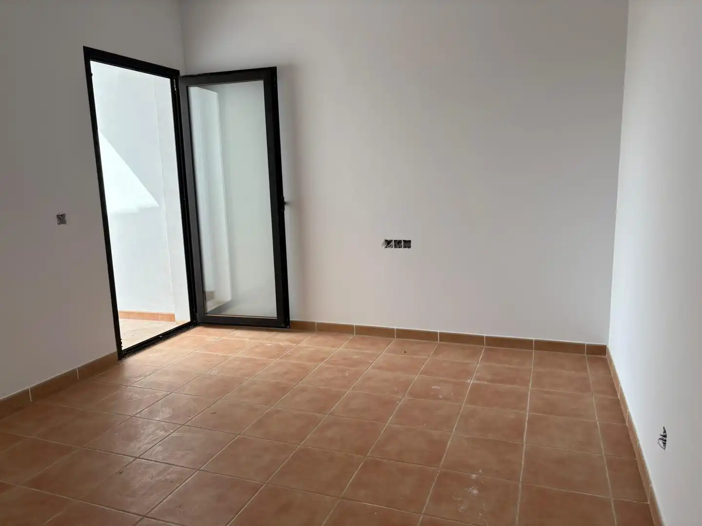 Casa adosada en venda en La Oliva amb Jardí privat
