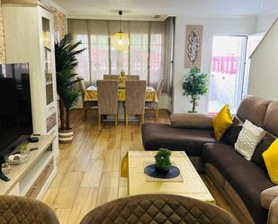 Living room of House or chalet for sale in Elche / Elx  with Air Conditioner, Heating and Private garden